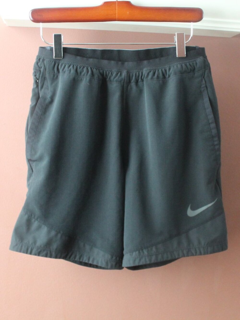 Nike PRO Dri Fit Men Shorts Small S Black Pockets Mesh inserts